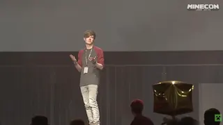 DanTDM Minecon 2015 at 01:27 — Announcer
