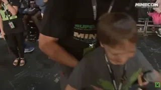 DanTDM Minecon 2015 at 01:17 — Microphone Guy