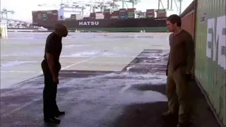Dexter - Cargo Scene at 00:34 — Doakes