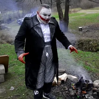 Joker Kitchen - Crazy Hamburger at 01:21