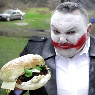 Joker Kitchen - Crazy Hamburger at 01:45