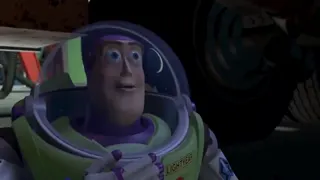 Toy Story - Eres un Juguete (Latino) at 00:42 — Buzz
