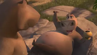 Madagascar 2 The Moto-Moto Song at 00:38 — Gloria