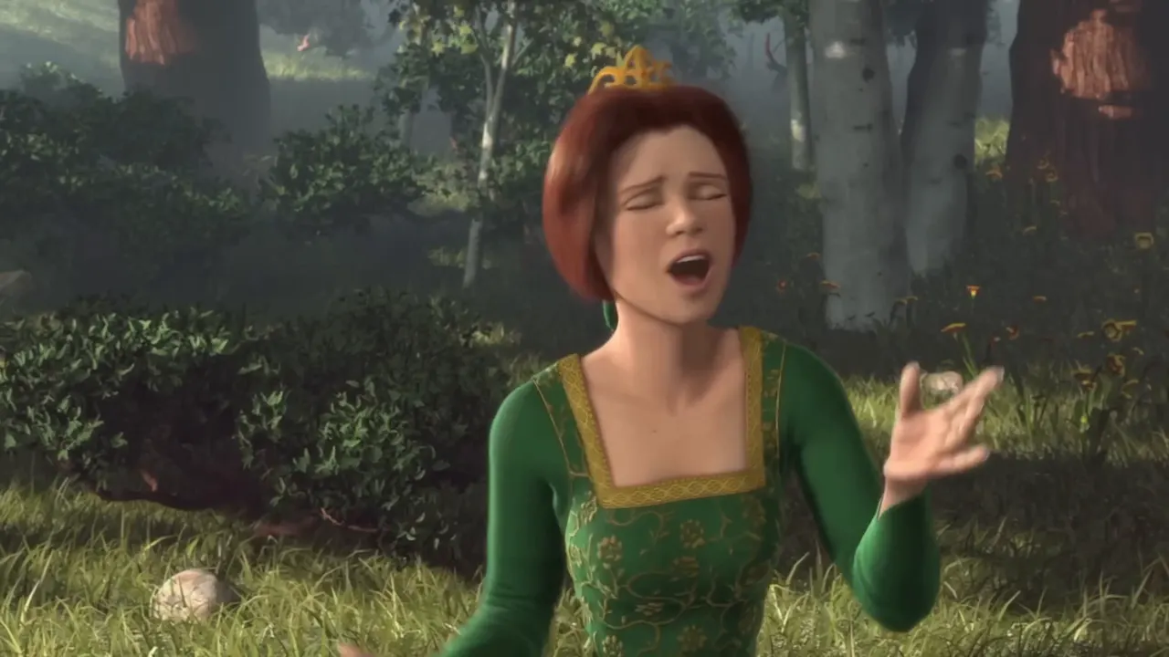 Shrek 1 -  Fiona sings to bird at 00:31 — Fiona
